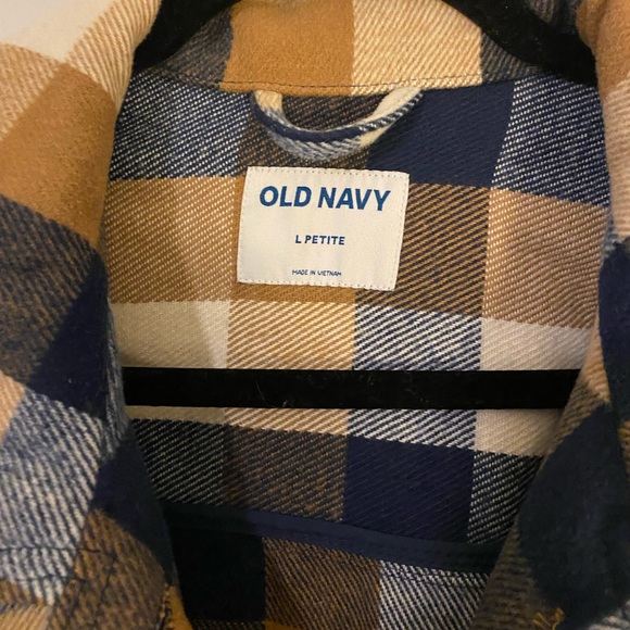 Women’s Shacket size petite large - Picture 4 of 6